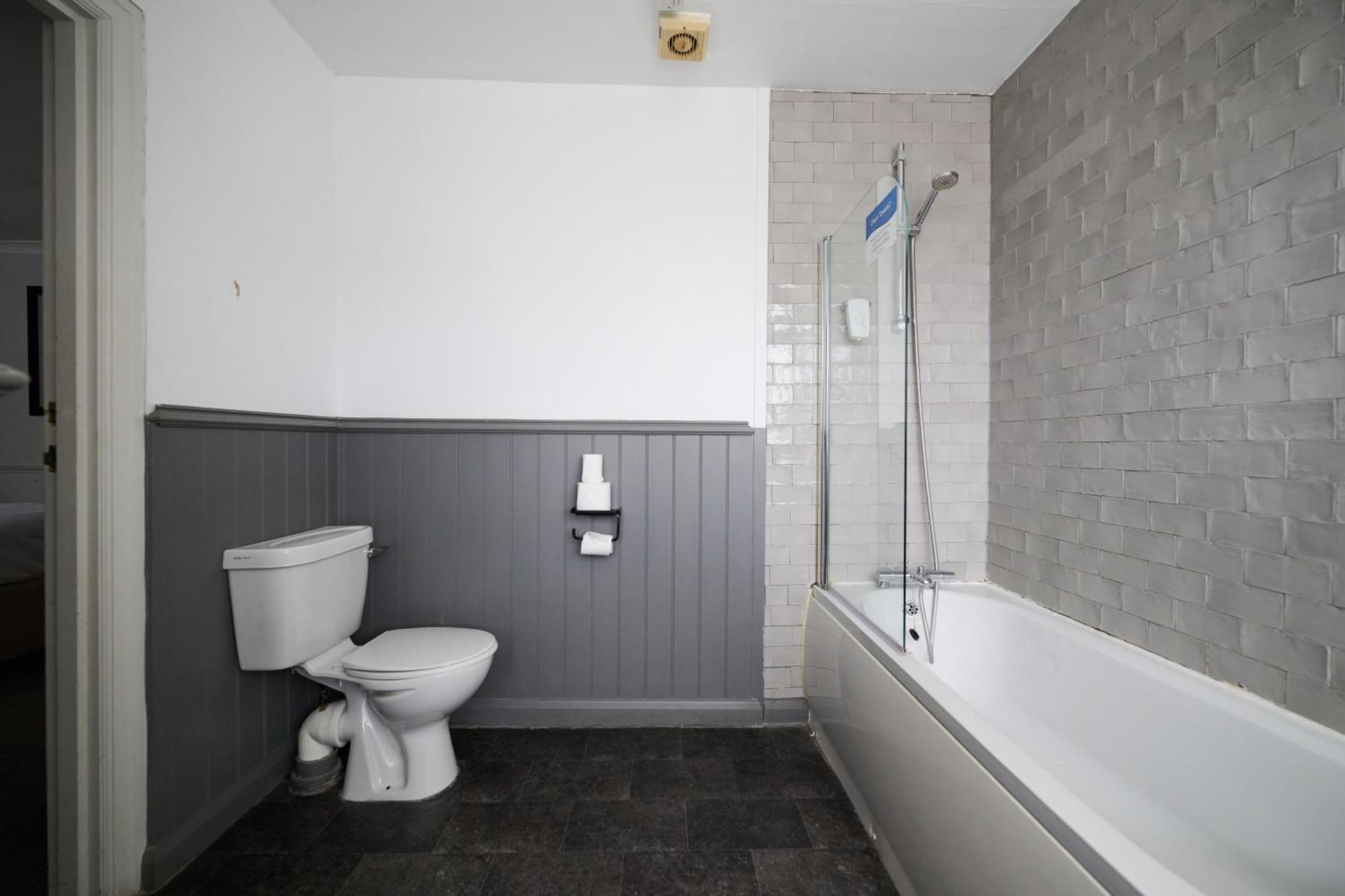White Hart, Newmarket By Marston'S Inns Esterno foto